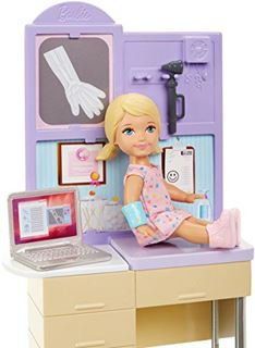 barbie pediatra