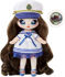 Immagine di Na Na Na Surprise 2-in-1 Bambola Alla Moda E Borsetta Di Peluche Morbida E Scintillante - Sailor Blu, 19 Cm Bambola Marinaia